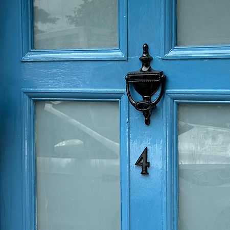 Beautiful Townhouse Next To Royal Victoria Park And Botanical Gardens Within Easy Walking Distance To Bath City Centre Esterno foto