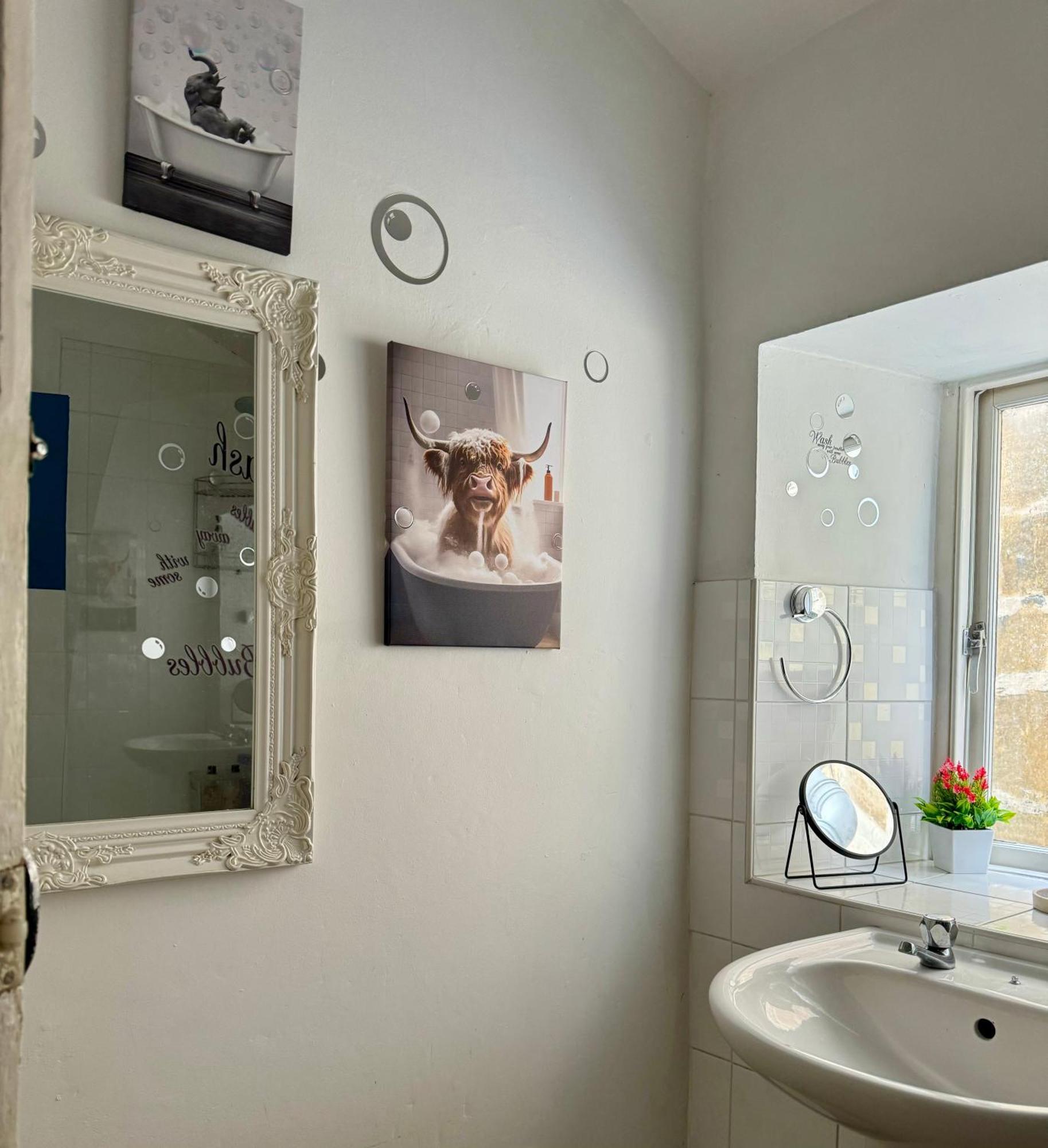 Beautiful Townhouse Next To Royal Victoria Park And Botanical Gardens Within Easy Walking Distance To Bath City Centre Esterno foto