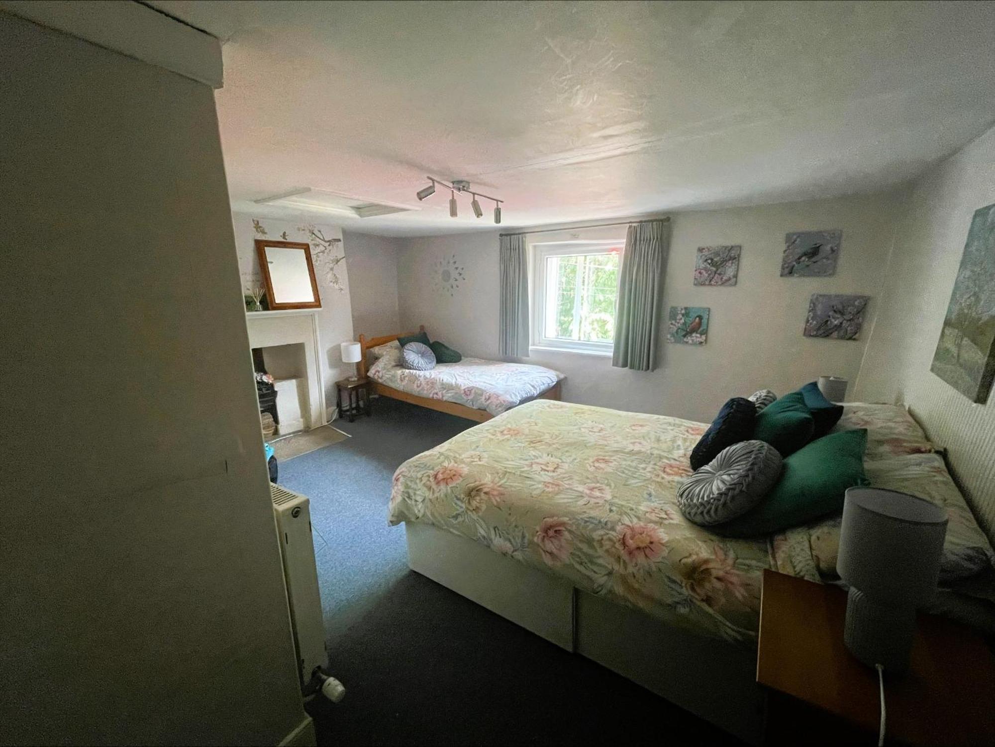 Beautiful Townhouse Next To Royal Victoria Park And Botanical Gardens Within Easy Walking Distance To Bath City Centre Esterno foto