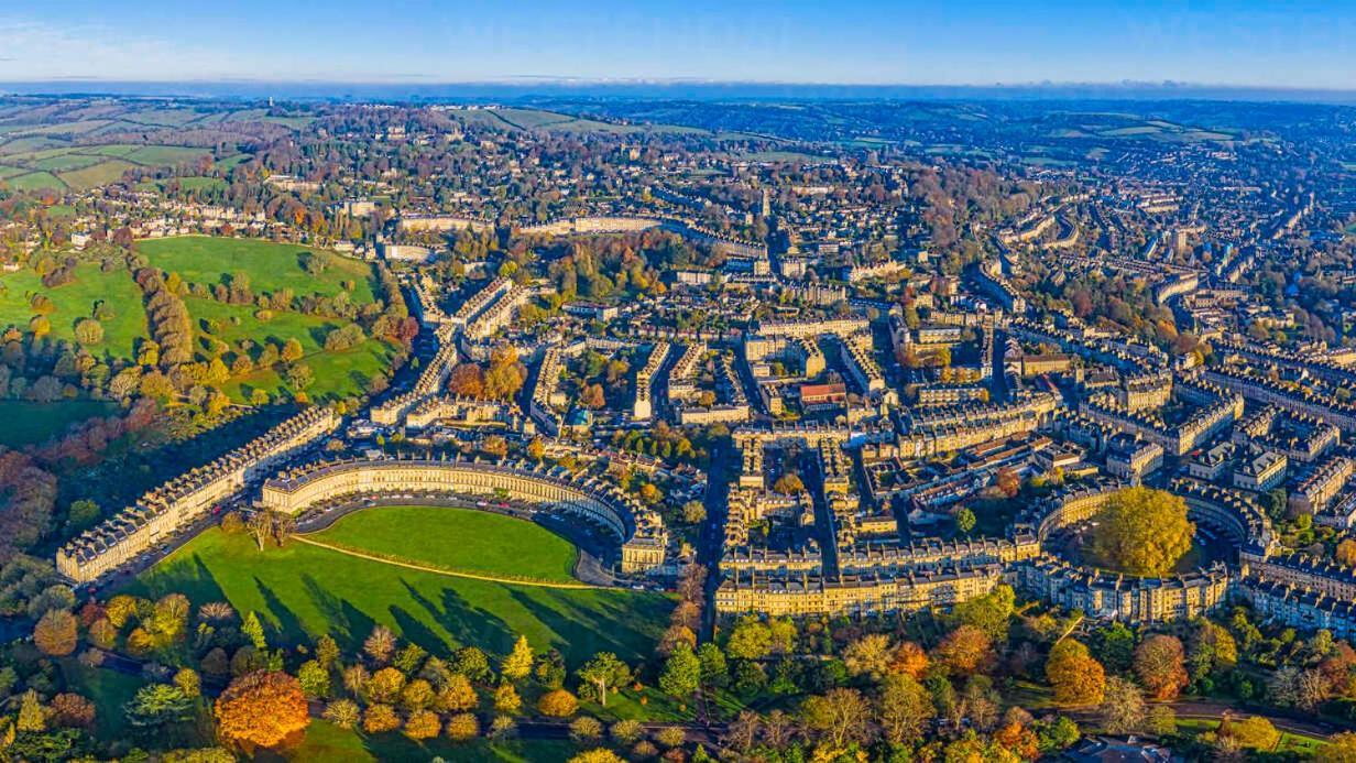 Beautiful Townhouse Next To Royal Victoria Park And Botanical Gardens Within Easy Walking Distance To Bath City Centre Esterno foto