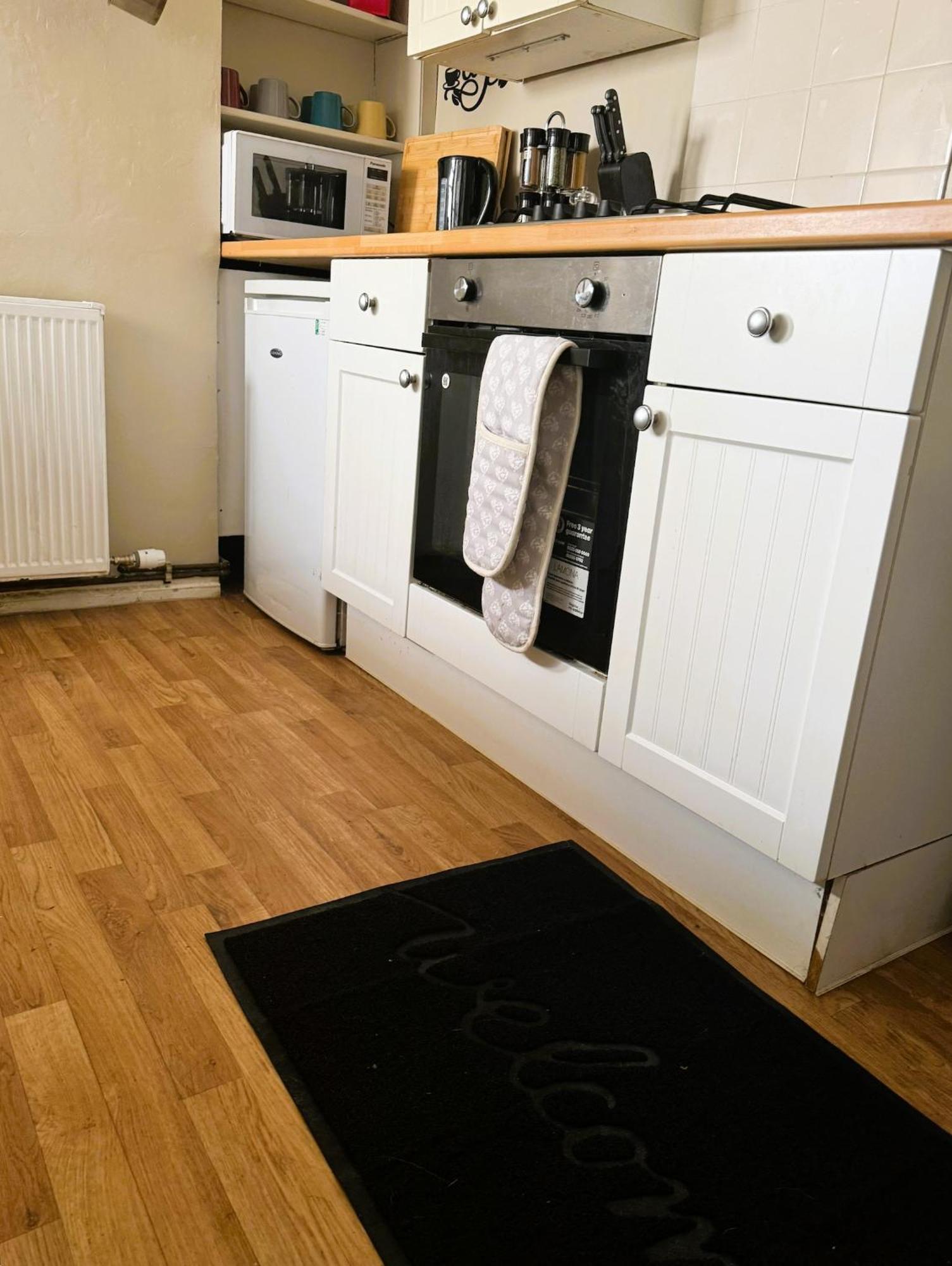 Beautiful Townhouse Next To Royal Victoria Park And Botanical Gardens Within Easy Walking Distance To Bath City Centre Esterno foto